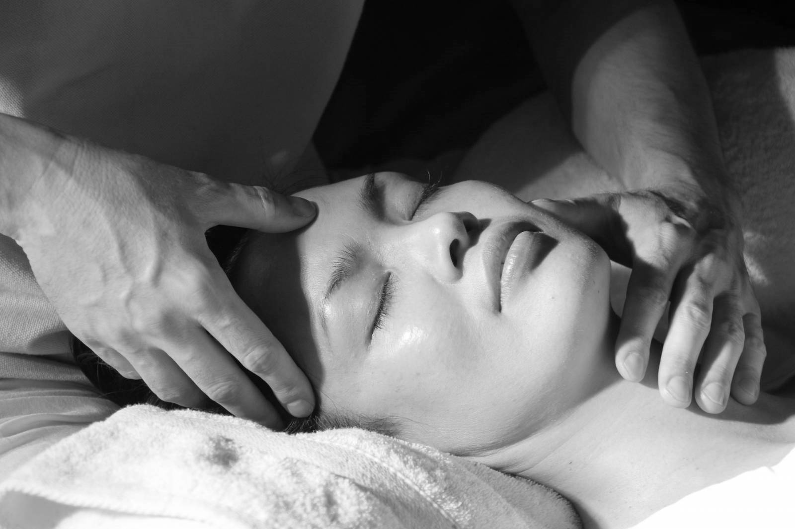 anti rides sculpter le visage repulper naturellement combler sans injections lèvres, pommettes, ovale du visage sans injections 